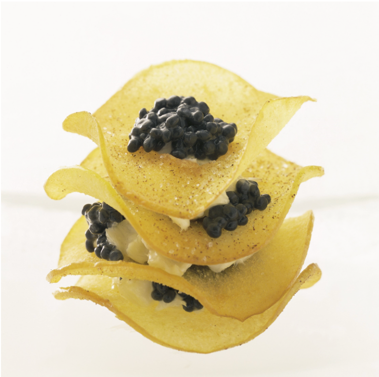 DEL LUJO EXCLUSIVO A UN SNACK COTIDIANO: CÓMO SPHERIKA TRANSFORMA TUS APERITIVOS