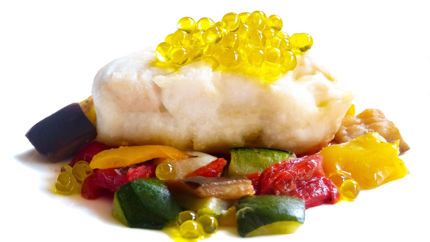 Coração de filé de bacalhau com pérolas de esferovite em azeite extrav ...